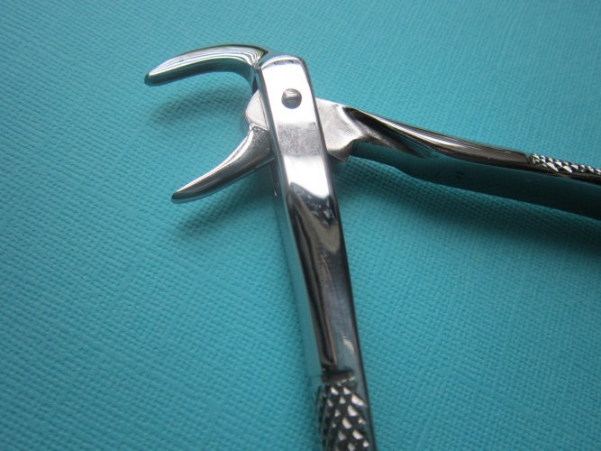 Pedo Extracting Forceps #74N – Lower Roots, Narrow Beaks – German Grade – DawnProMed